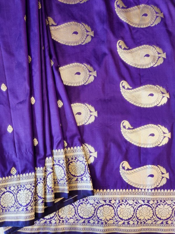 Pure Katan Banarasi silk Butti weaving Saree